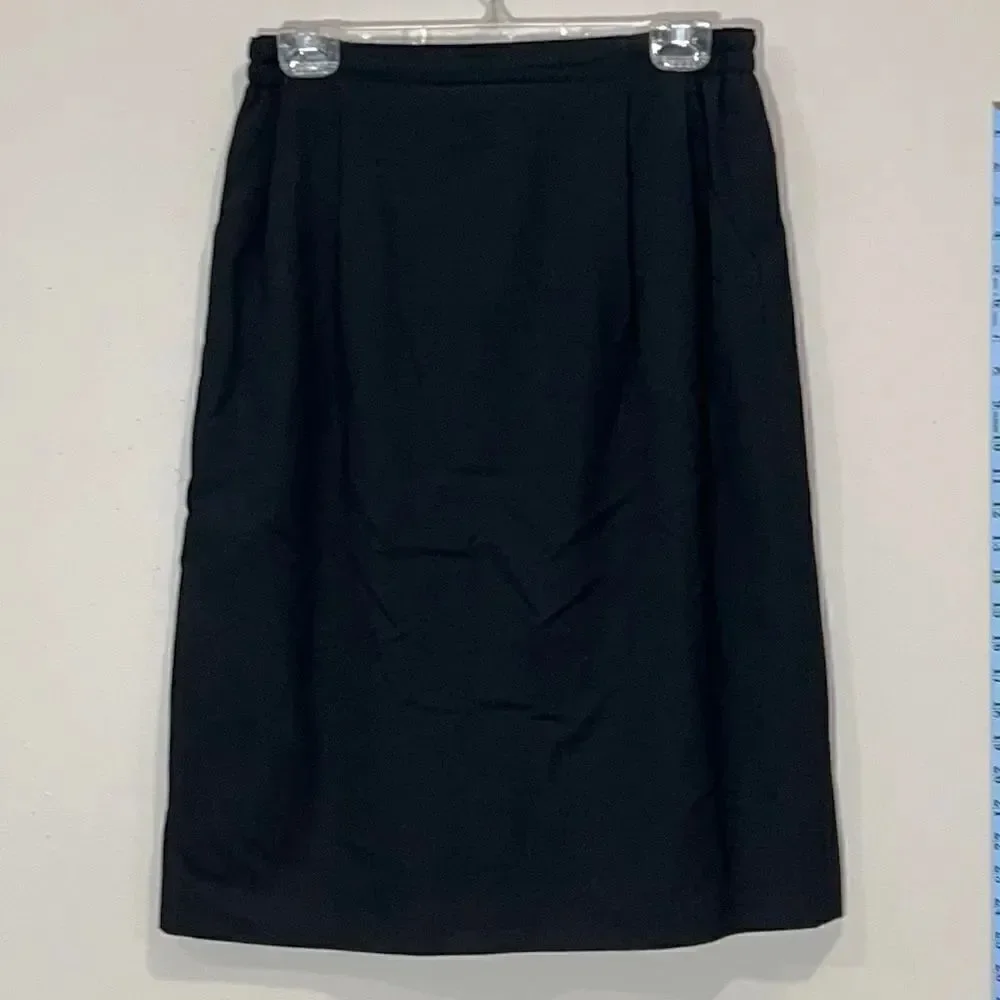Vintage Luxury Gianni Black Wool Skirt. Size 14.